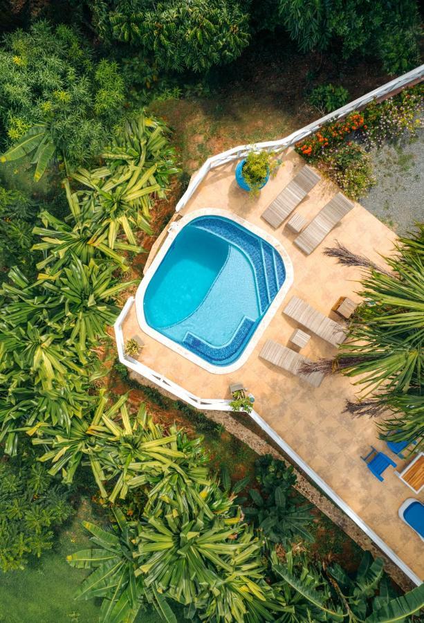 Blue Roatan Resort เวสต์ เบย์ ภายนอก รูปภาพ
