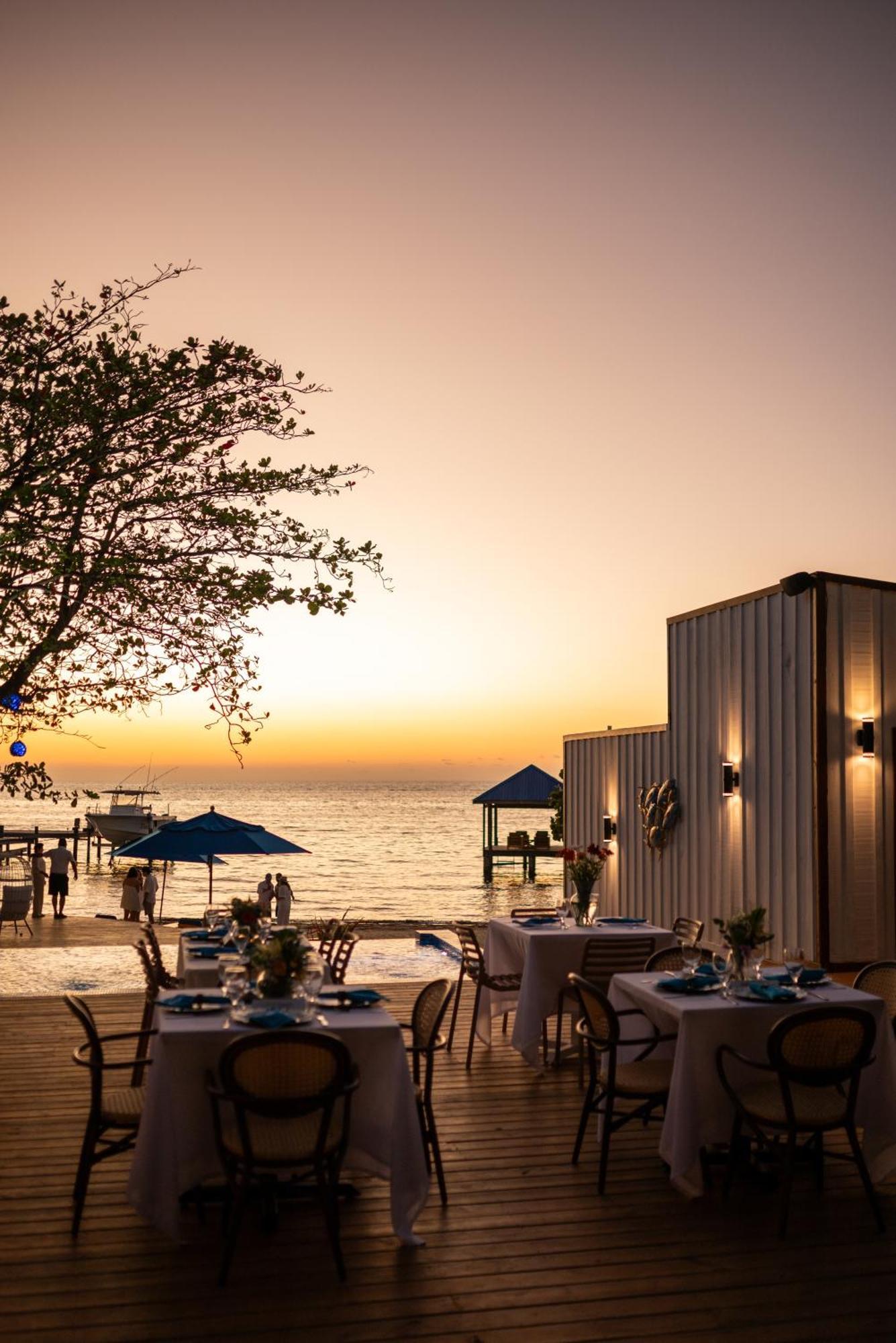 Blue Roatan Resort เวสต์ เบย์ ภายนอก รูปภาพ