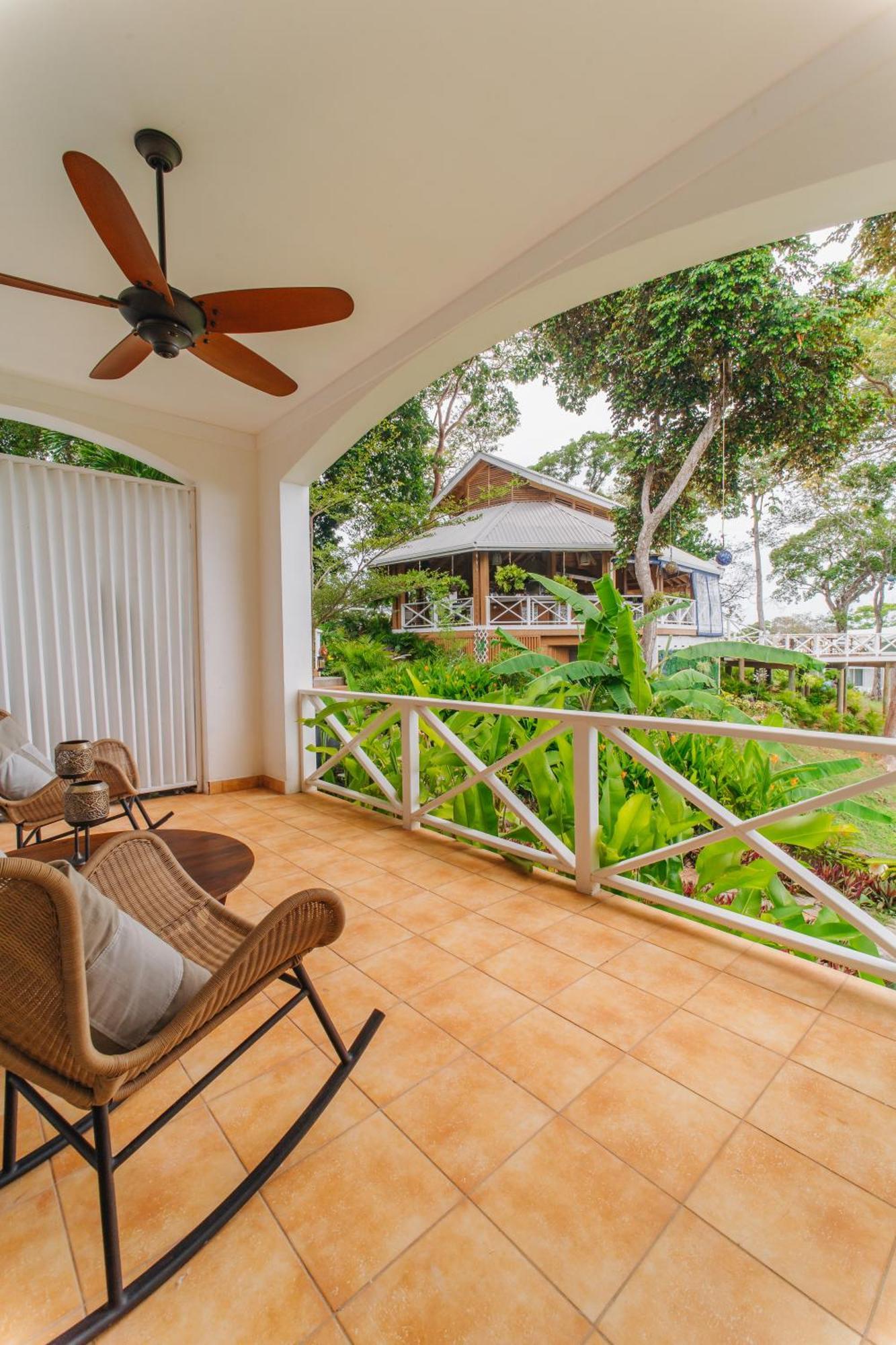 Blue Roatan Resort เวสต์ เบย์ ภายนอก รูปภาพ
